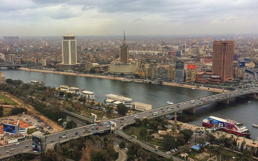  مصر.. مصرع 19 شخصا في حادثة سير غرب القاهرة