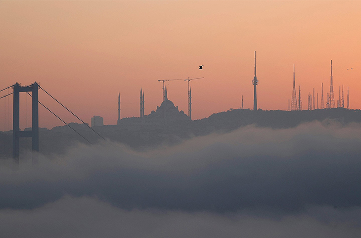  ضباب اسطنبول الكثيف يكلف التجارة الدولية ملايين الدولارات يوميا