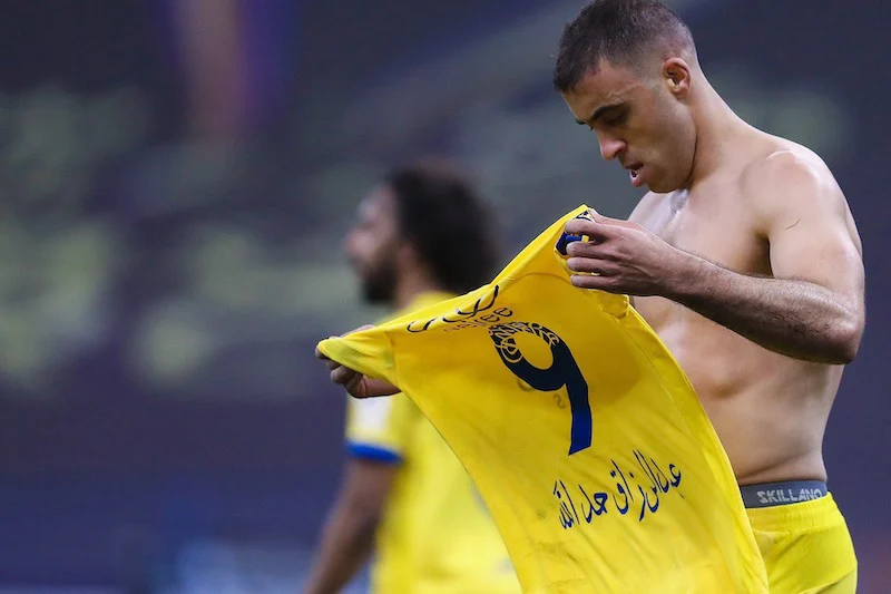  فريق النصر السعودي يتخلى عن اللاعب المغربي حمد الله