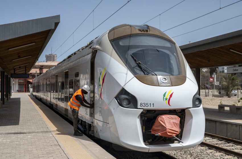  السنغال : تدشين قطار إقليمي سريع