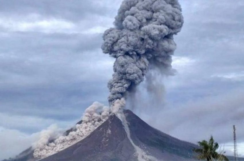  إرتفاع حصيلة ضحايا بركان سيميرو في إندونيسيا