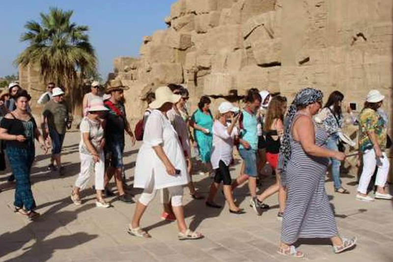  استراتيجية لتحسين الظروف الاجتماعية للمرشدين السياحيين