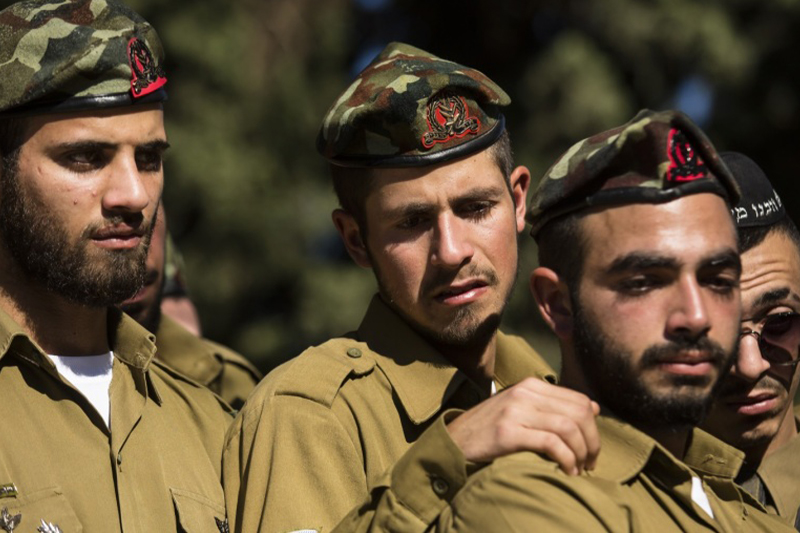 مصرع ضابطين إسرائيليين و إصابة ثالث في مهام تدريب بمروحية