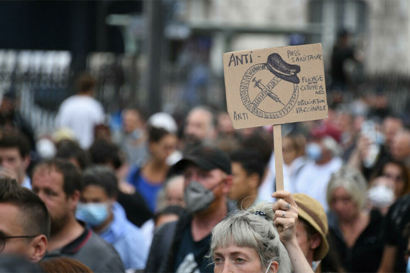  مظاهرات في فرنسا ضد القيود الصحية الجديدة