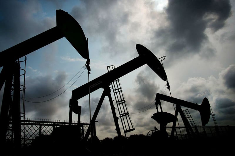  ارتفاع أسعار النفط بعد إقبال التجار على عمليات شراء جديدة