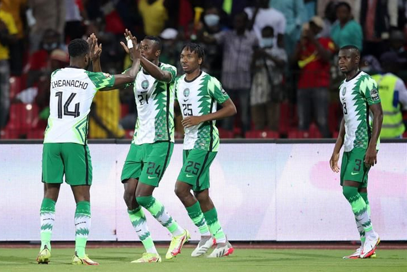 منتخب نيجيريا يفوز على غينيا بيساو (2-0)