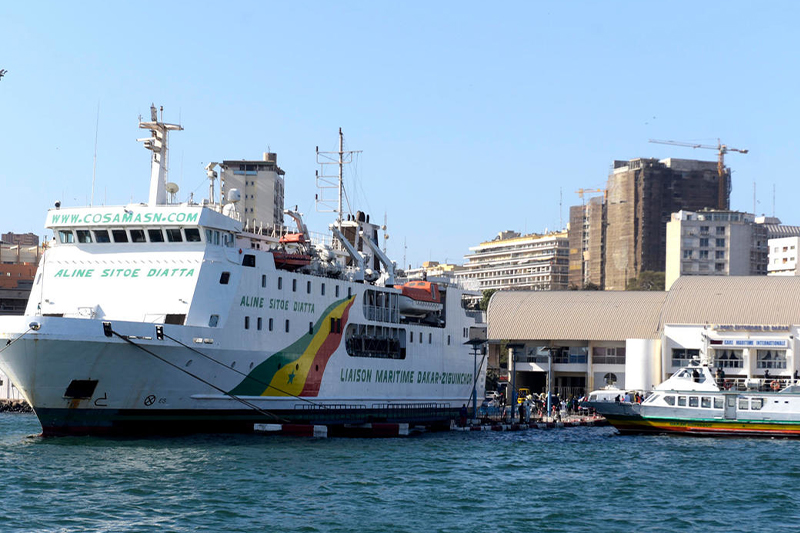 السنغال: ضبط كمية كبيرة من الذخيرة الحربية على متن سفينة