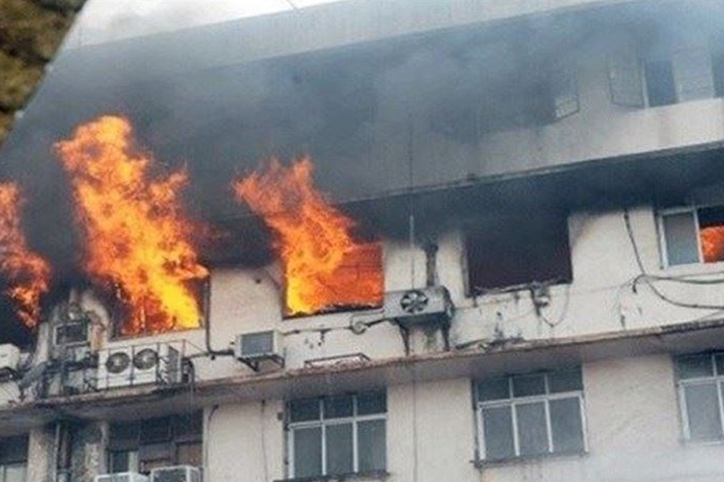  الهند : مصرع 6 أشخاص وإصابة 15 آخرين في حريق بمبنى سكني