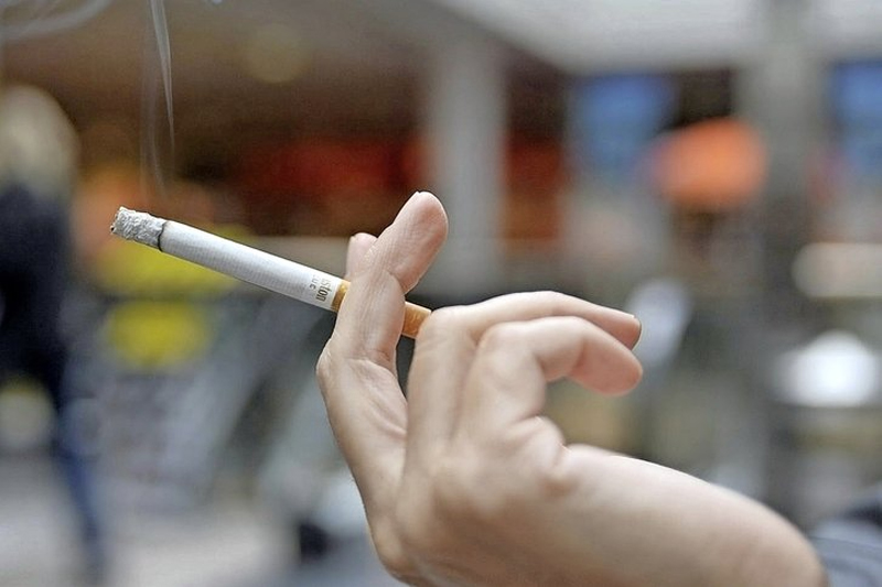  نتائج استفتاء حظر إعلانات التبغ و التجارب على البشر في سويسرا