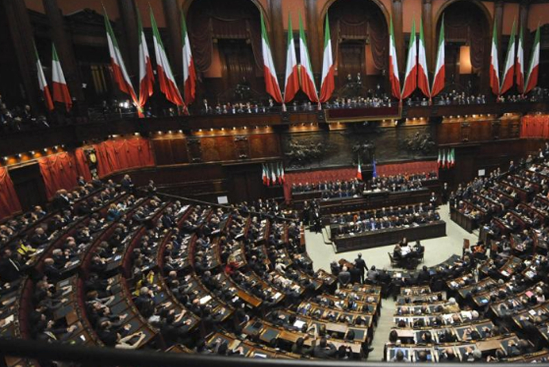 برلمانيون إيطاليون يستنكرون الانتهاكات الجسيمة لحقوق الإنسان في الجزائر