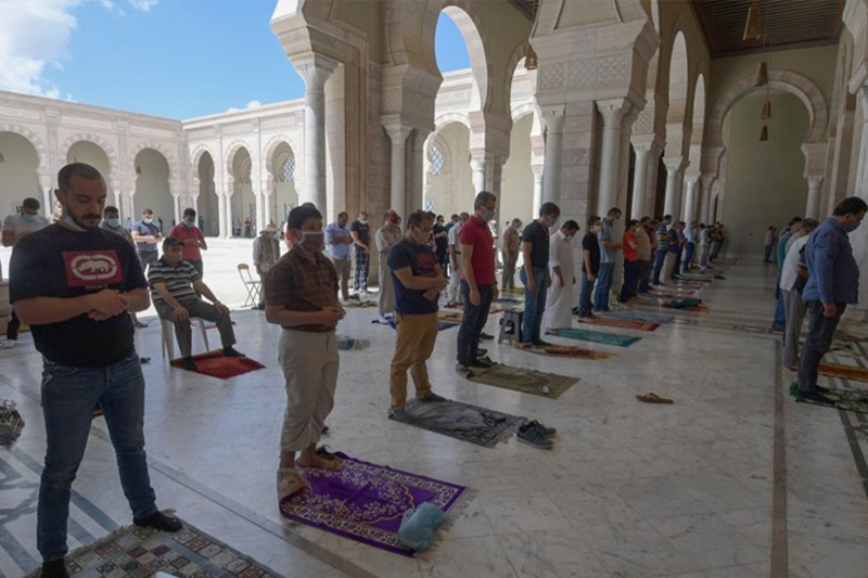  تونس تعلن استئناف صلاة الجمعة في المساجد