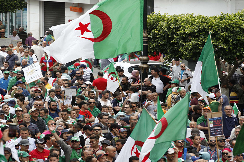  في الذكرى الثالثة للحراك .. الوضع في الجزائر مازال متأزما