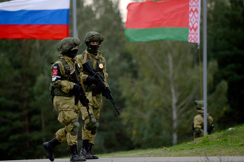 مناورات عسكرية تجمع الجيش الروسي والبيلاروسي على إثر أزمة أوكرانيا