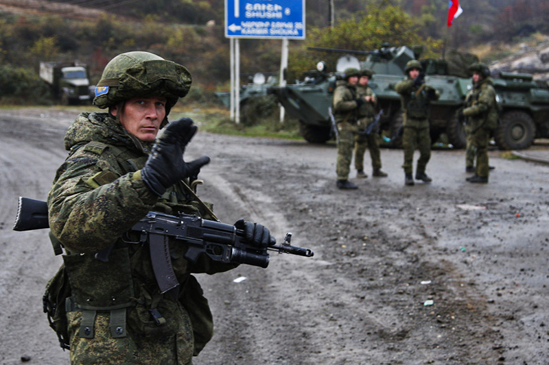  روسيا تشرع في سحب قواتها من الحدود الأوكرانية
