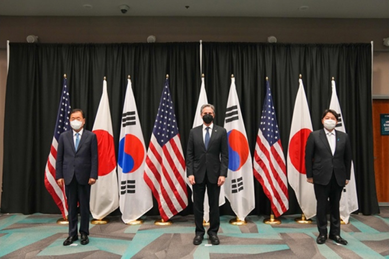  وزراء خارجية كوريا الجنوبية والولايات المتحدة واليابان يحثون كوريا الشمالية على الحوار