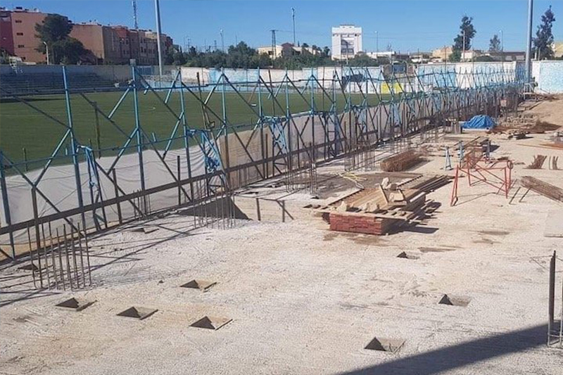 الأشغال جارية على قدم و ساق في الملعب البلدي بواد