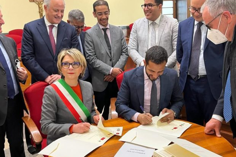  اتفاقية توأمة بين الداخلة ومدينة فيبو فالنتيا الإيطالية
