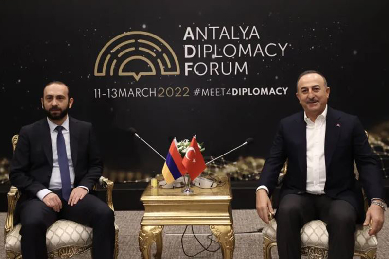  بعد قطيعة طويلة .. تركيا تجري مباحثات مع أرمينيا