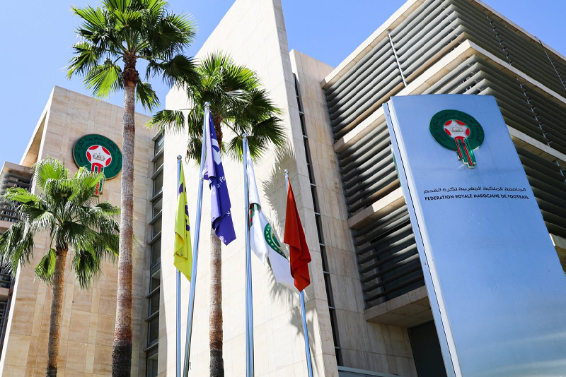 الجامعة تعلن تعذر سفر المنتخب المغربي إلى قسنطينة للمشاركة في
