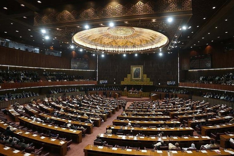 البرلمان الباكستاني ينتخب رئيس وزراء جديد غدا الاثنين