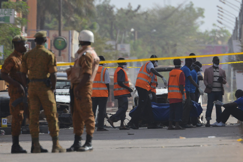  مقتل 17 جندياً على الأقل وأربعة مدنيين في هجوم إرهابي بمالي