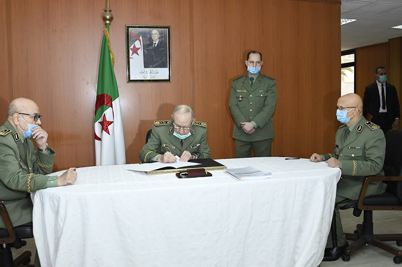 بسبب خروقات خطيرة .. إقالة رئيس المخابرات الجزائرية وتعين الجنرال