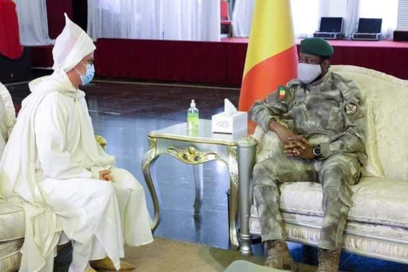  سفير جلالة الملك بمالي يقدم أوراق اعتماده للرئيس عاصمي غويتا