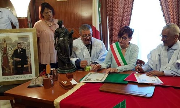 توقيع اتفاقية توأمة بين بوجدور ومدينة باتيباغليا الإيطالية