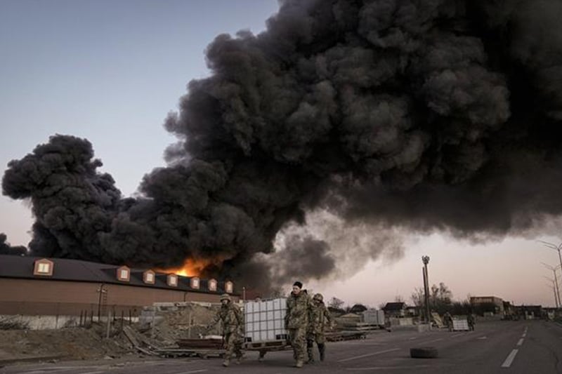  نشوب حريق في منشأة للجيش الروسي قرب الحدود الأوكرانية
