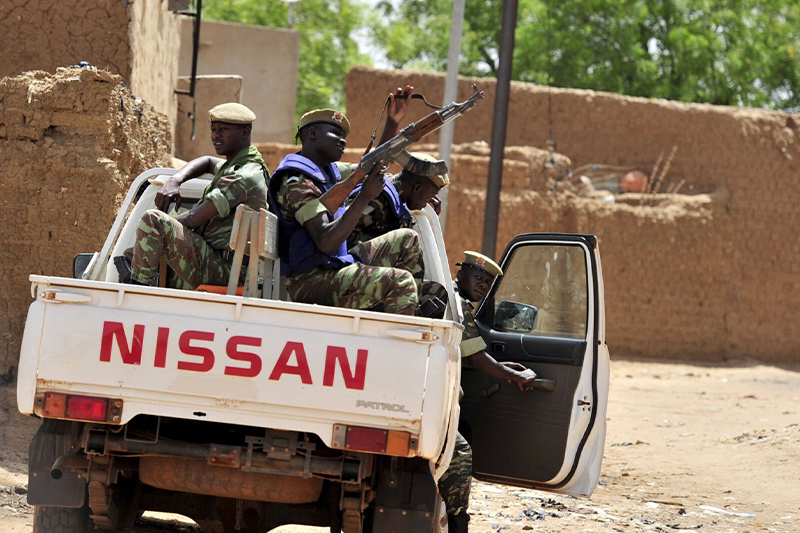  مصرع دركي وإصابة اثنين في هجوم ببوركينا فاسو