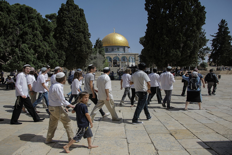 وزارة الخارجية الفلسطينية تؤكد أن صلاة اليهود في المسجد الأقصى إعلان صريح للحرب الدينية