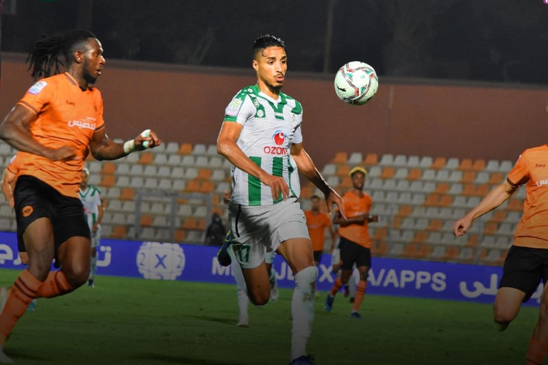 البطولة المغربية 2022 : نهضة بركان يفوز على فريق الدفاع الحسني الجديدي