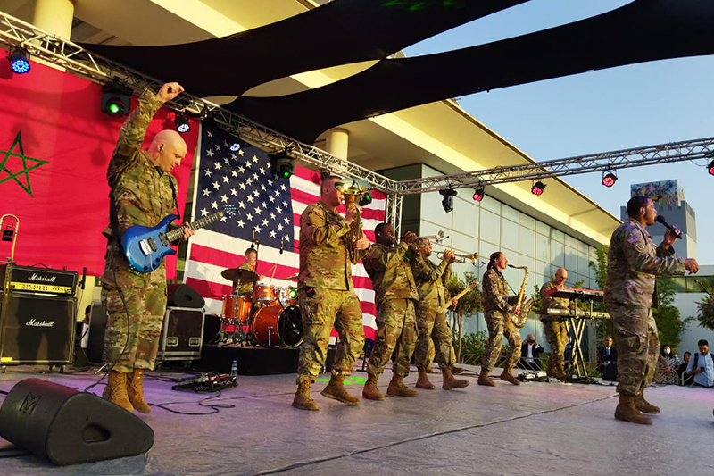  فرقة فري غروف الأمريكية تحيي حفلاً موسيقياً بساحة الوحدة بأكادير