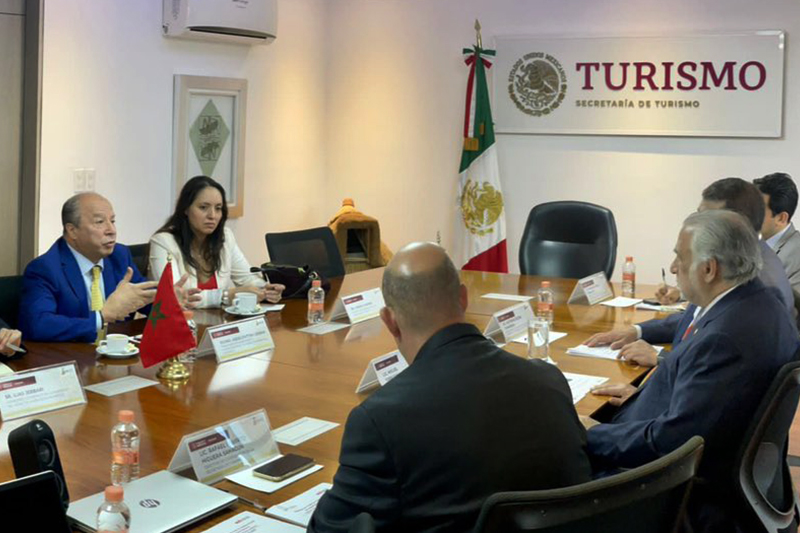  سفير المغرب بالمكسيك يتباحث مع وزير السياحة بمكسيكو