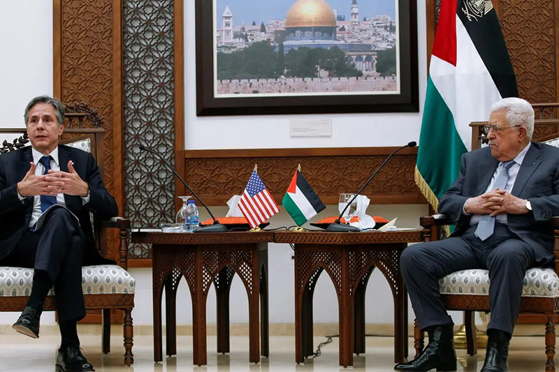  القضية الفلسطينية .. محمود عباس يجري اتصالا هاتفيا مع وزير الخارجية الأمريكي