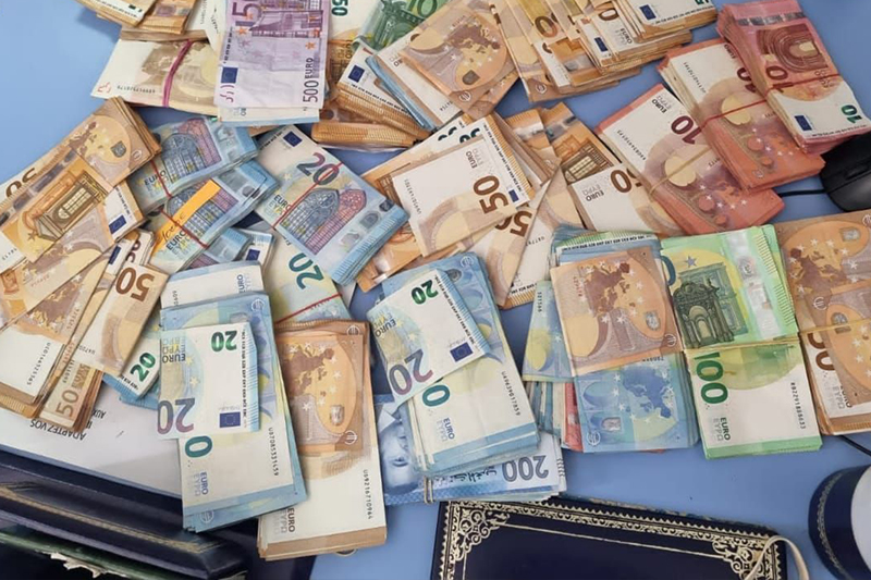  أمن ميناء طنجة يحبط عملية استيراد مبلغ مالي بدون تصريح