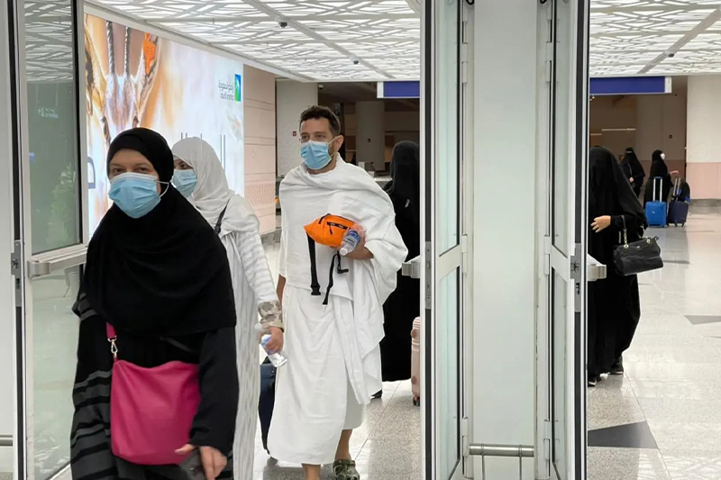  موسم الحج 2022 : السعودية تعلن وصول أولى طلائع الحجاج إلى مطار المدينة المنورة