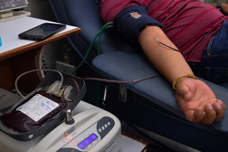  مديرة المركز الوطني لتحاقن الدم تدعو إلى تكثيف حملات التبرع بالدم