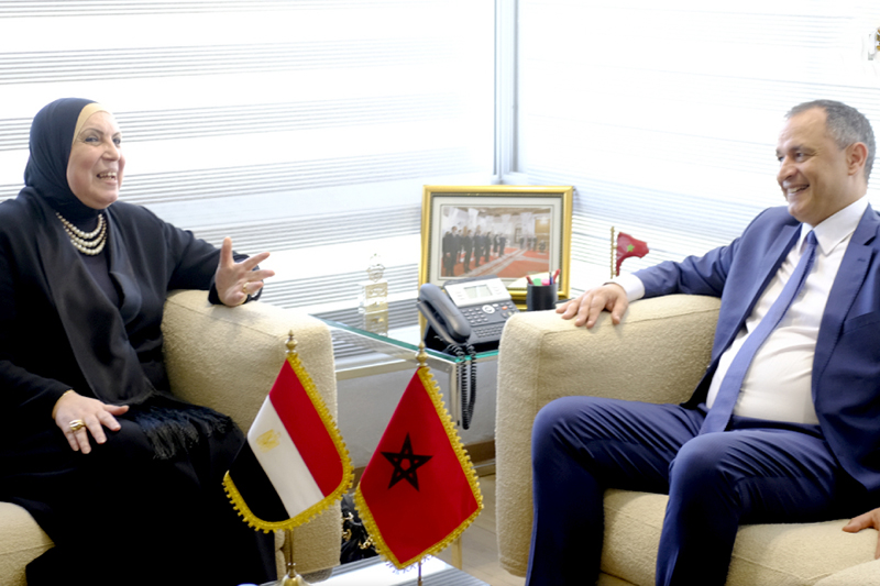  السيد رياض مزور يستقبل وزيرة التجارة والصناعة المصرية