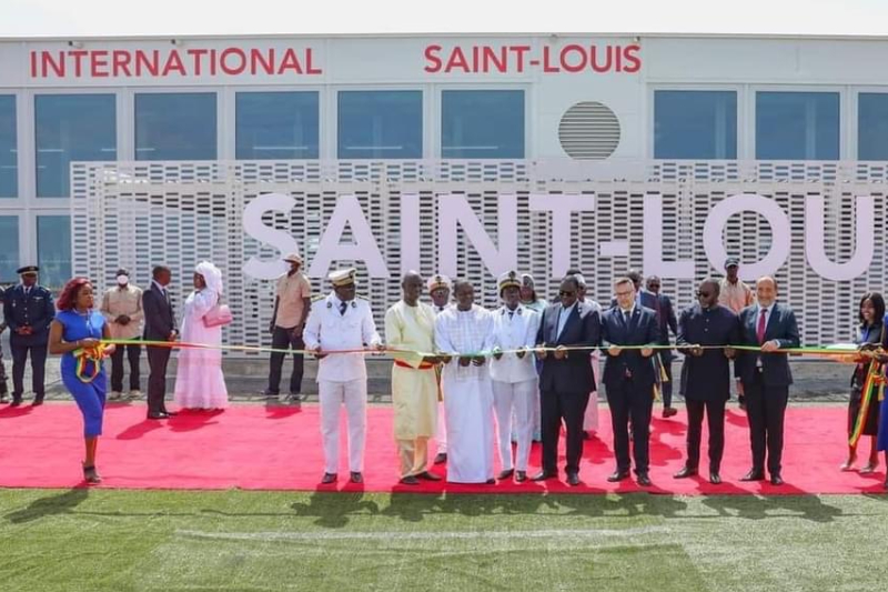  الرئيس السنغالي يدشن مطار سان لوي الدولي