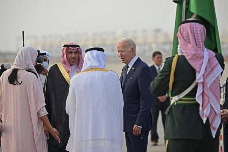  الملك سلمان بن عبد العزيز يستقبل الرئيس الأمريكي جو بايدن
