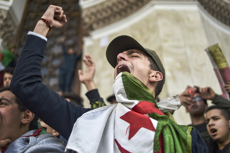  منظمة غير حكومية تندد بالقمع في الجزائر