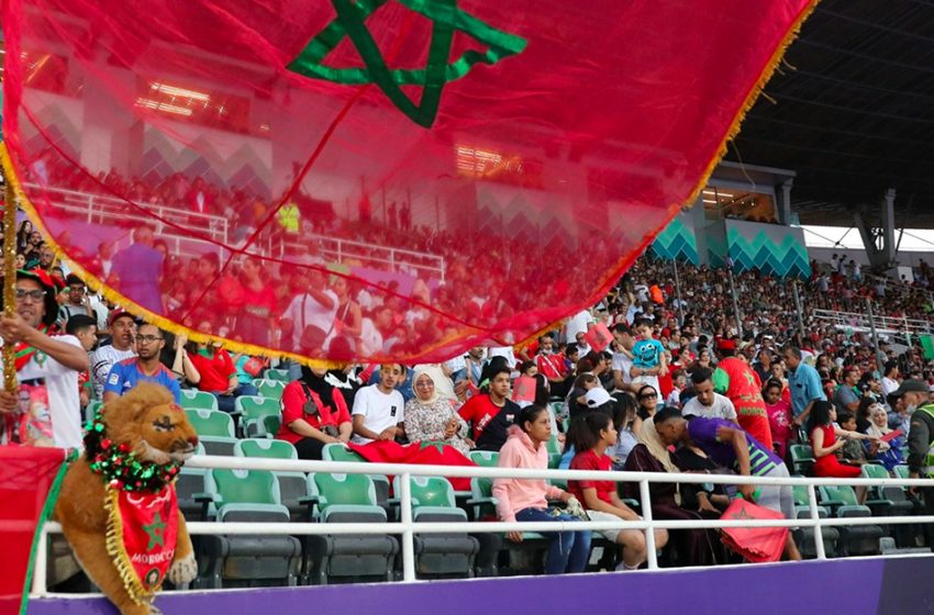 توافد منقطع النظير للجماهير المغربية على المجمع الرياضي مولاي عبد