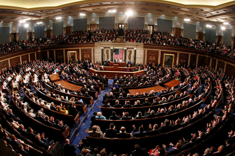  مجلس النواب الأمريكي يقّر مشروع قانون حظر الأسلحة الهجومية