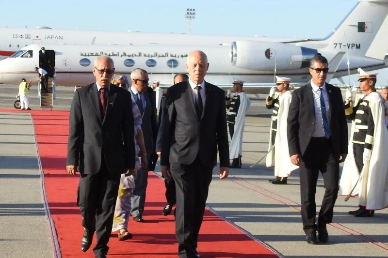  الجالية المغربية بإيطاليا تستنكر استقبال الرئيس التونسي لزعيم ميليشيات البوليساريو