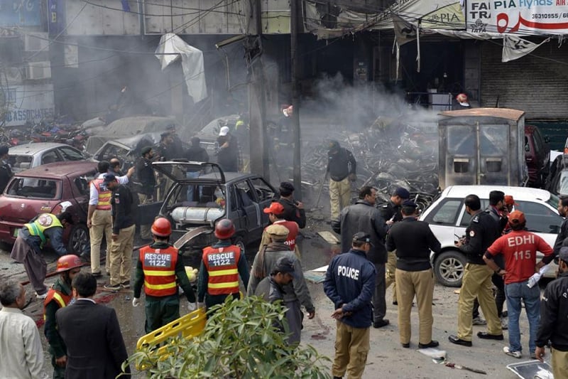  مقتل أربعة جنود في تفجير انتحاري بمنطقة وزيرستان غرب باكستان