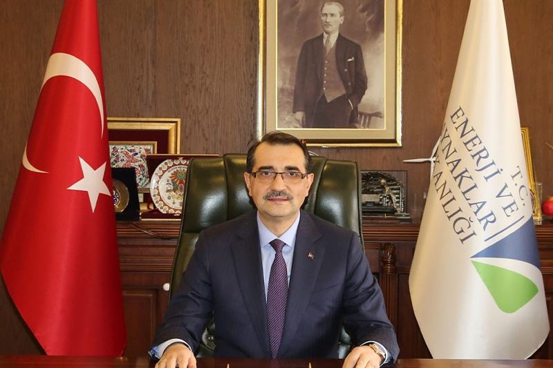  وزير الطاقة التركي يعلن شروع بلاده في استغلال الغاز الطبيعي المستخرج من البحر الأسود