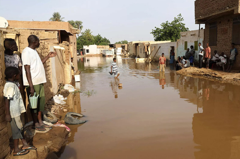  الفيضانات بالسودان ترفع حصيلة الضحايا إلى 77 شخصاً