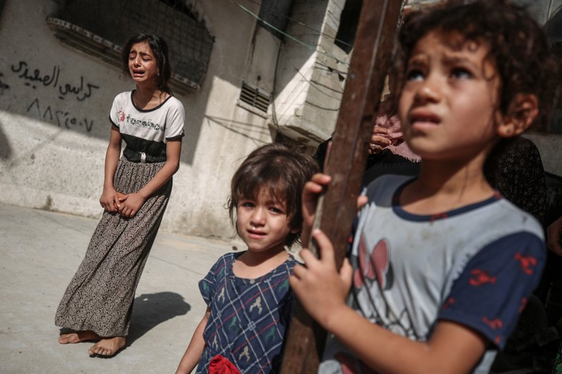  مقتل 43 فلسطينيا بينهم 15 طفلا في القصف الإسرائيلي على غزة