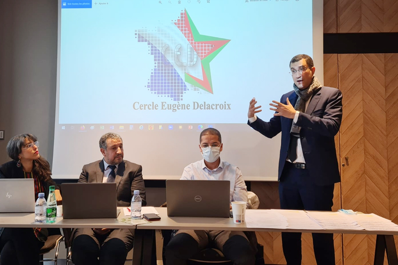 اتحاد المسؤولين الفرنسيين المنتخبين ينتقد قرار تقليص عدد التأشيرات الممنوحة